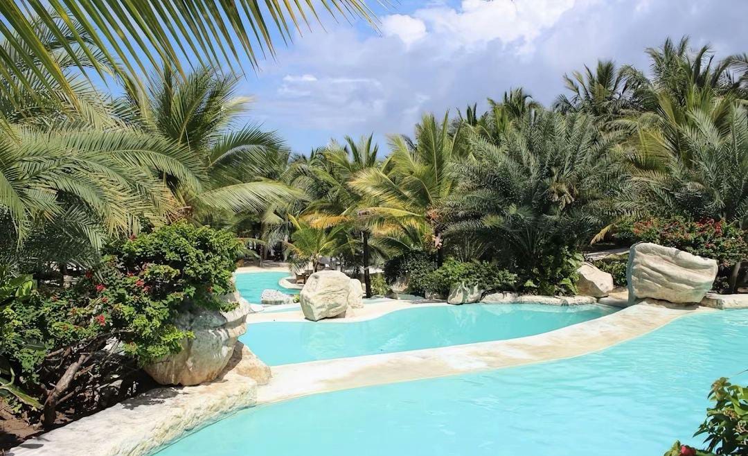 Kenya Bush and Beach